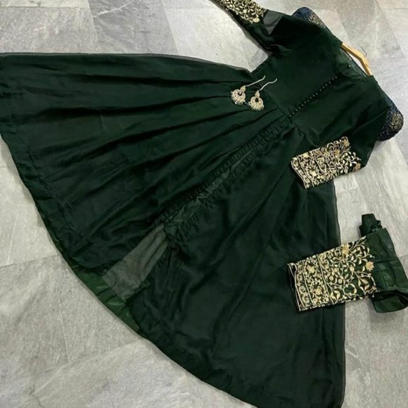 Chiffon Maxi Dress - Picture 3 of 3